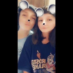 Meet your Posher, Valerie